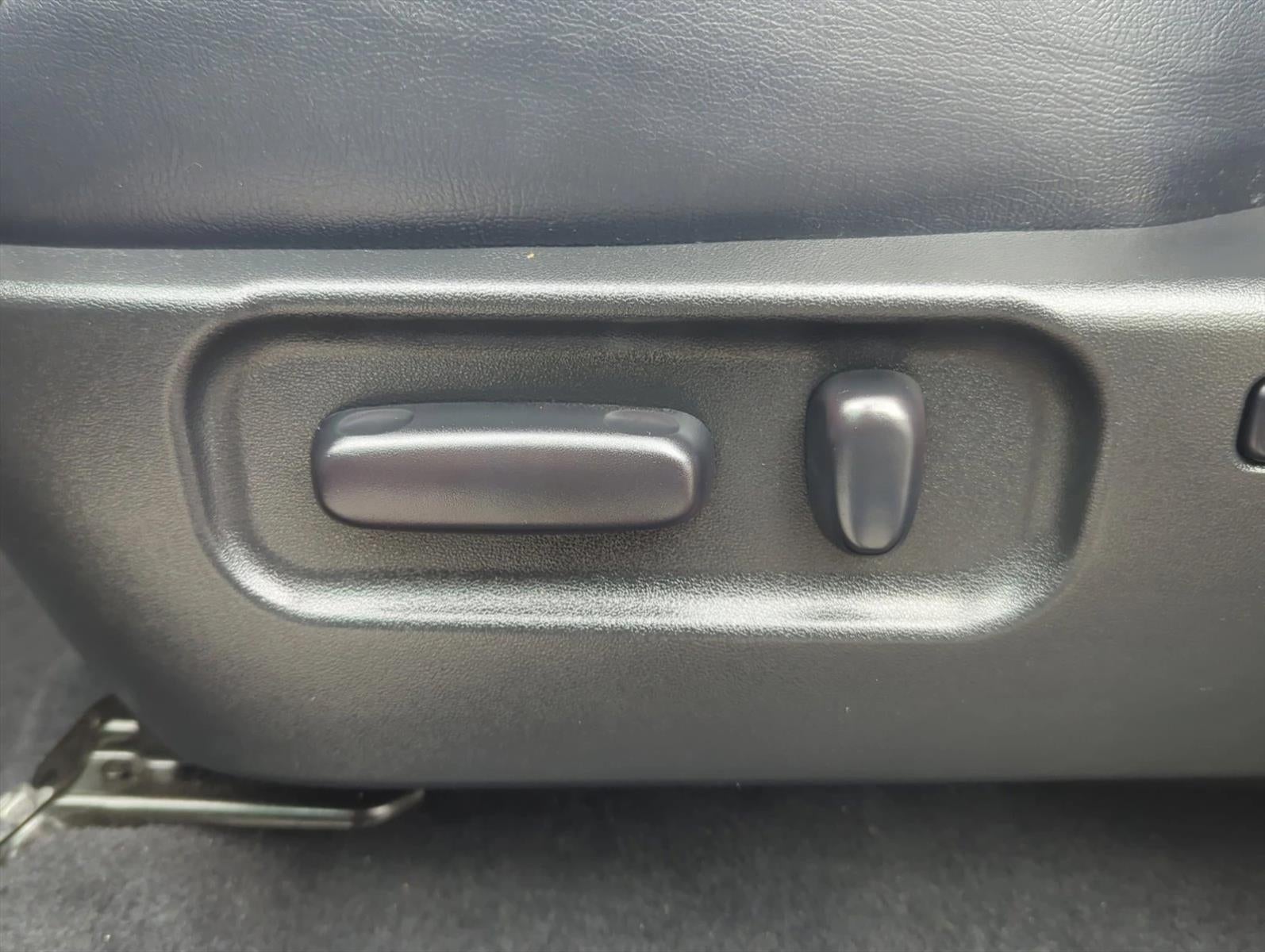 2022 Toyota Tacoma 2WD 2WD TRD Off Road Double Cab 5' Bed V6 AT (Natl)