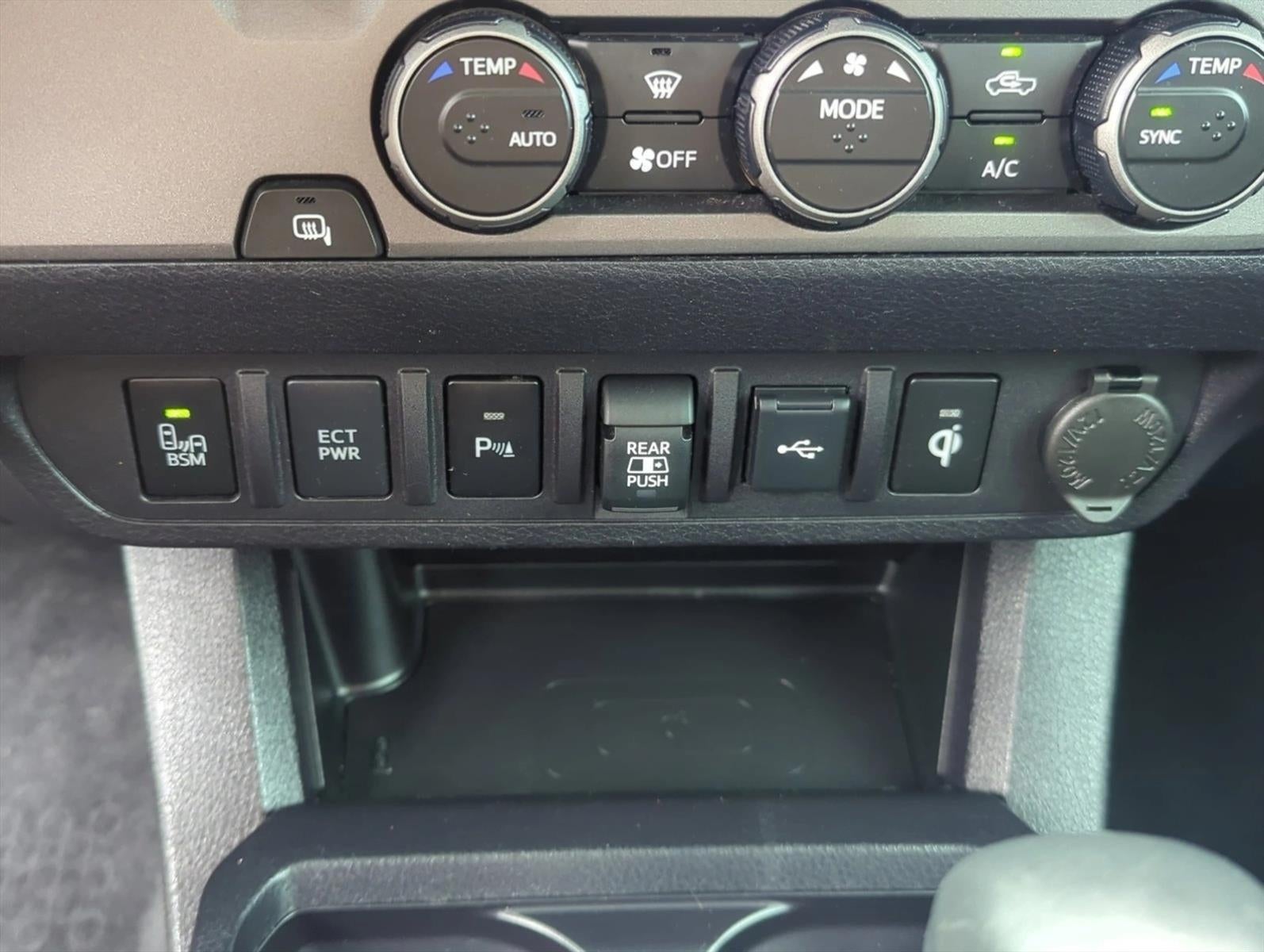 2022 Toyota Tacoma 2WD 2WD TRD Off Road Double Cab 5' Bed V6 AT (Natl)