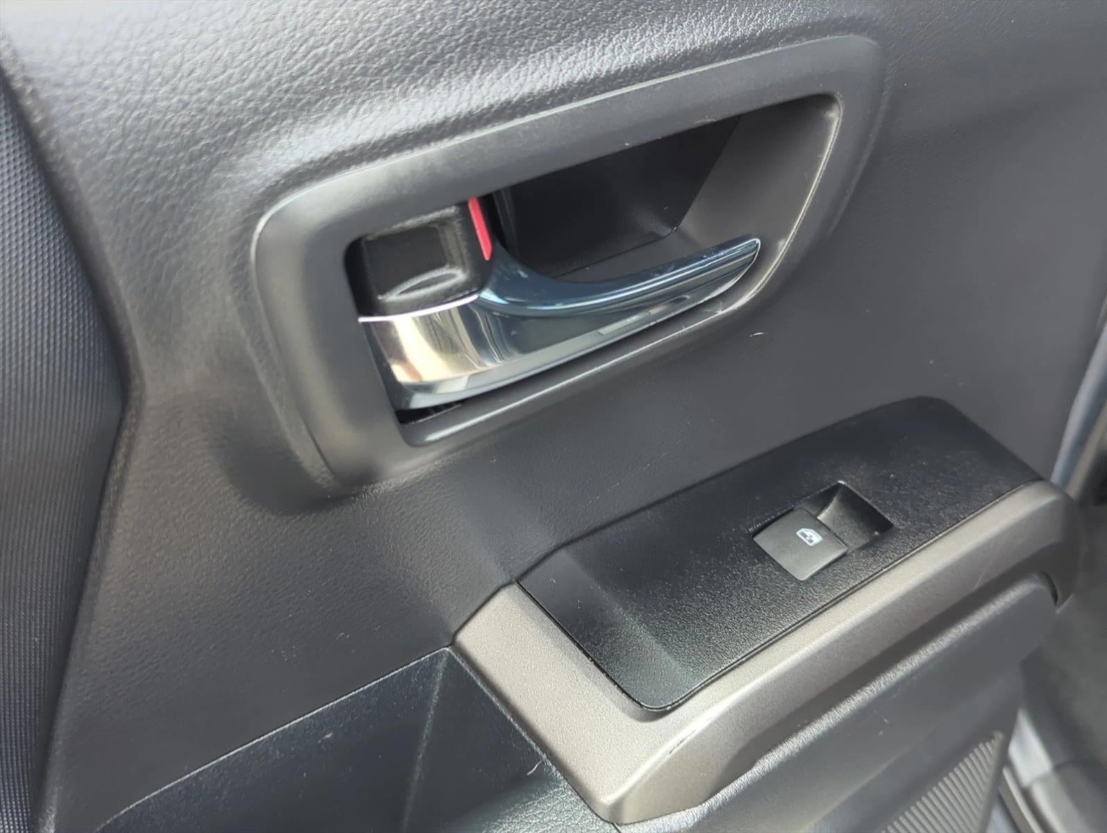 2022 Toyota Tacoma 2WD 2WD TRD Off Road Double Cab 5' Bed V6 AT (Natl)