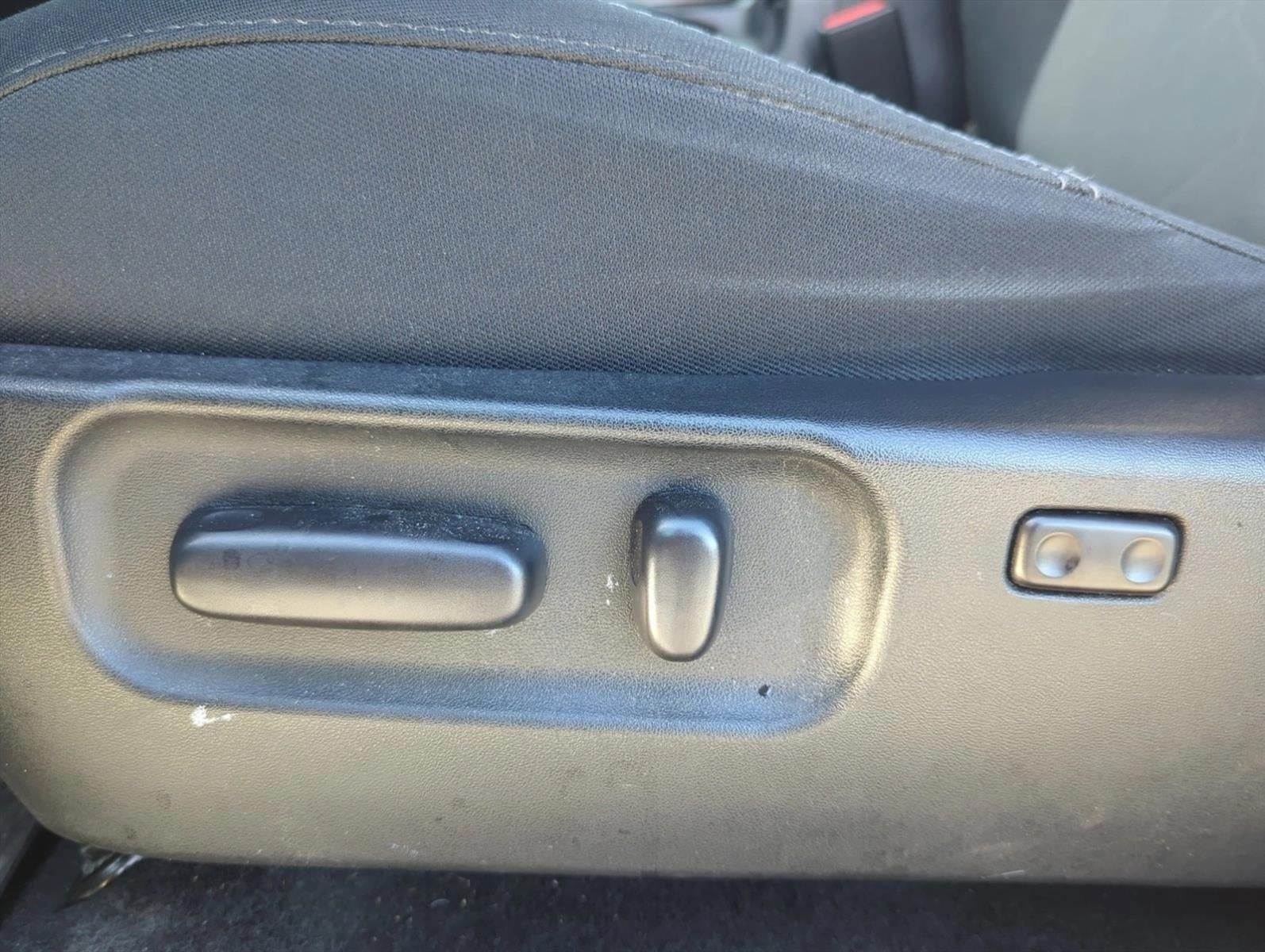 2020 Toyota Tacoma 2WD 2WD TRD Sport Double Cab 5' Bed V6 AT (Natl)