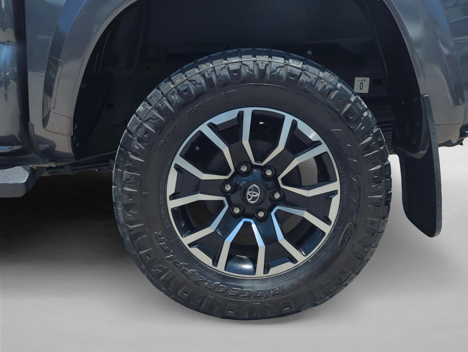 2022 Toyota Tacoma 2WD 2WD TRD Sport Double Cab 5' Bed V6 AT (Natl)
