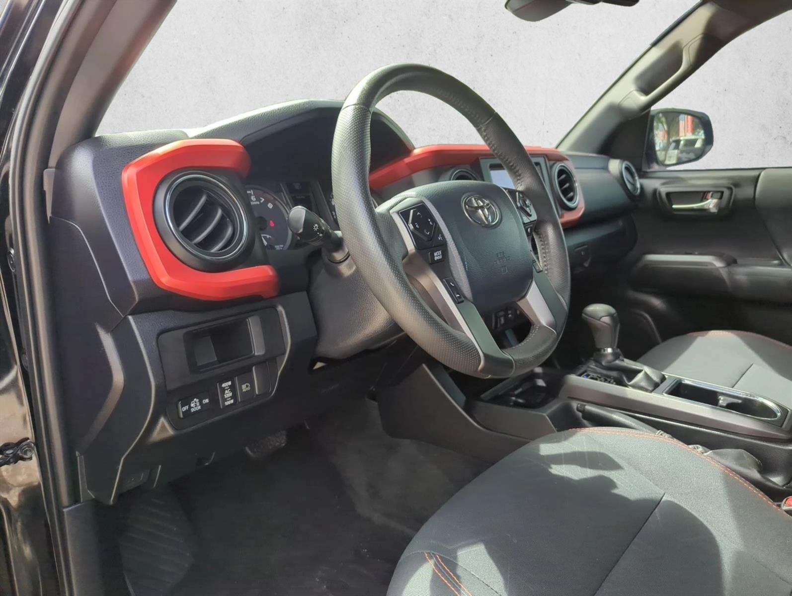 2019 Toyota Tacoma 2WD 2WD TRD Sport Double Cab 5' Bed V6 AT (Natl)
