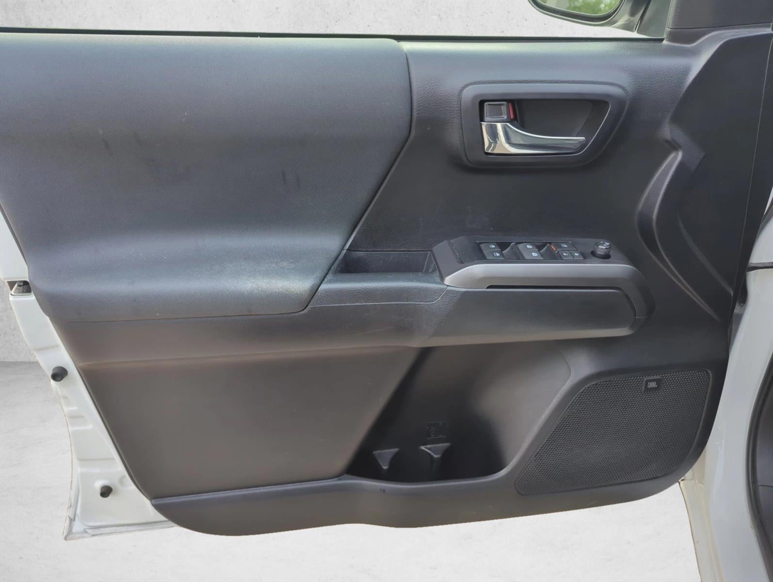 2022 Toyota Tacoma 2WD 2WD TRD Sport Double Cab 5' Bed V6 AT (Natl)