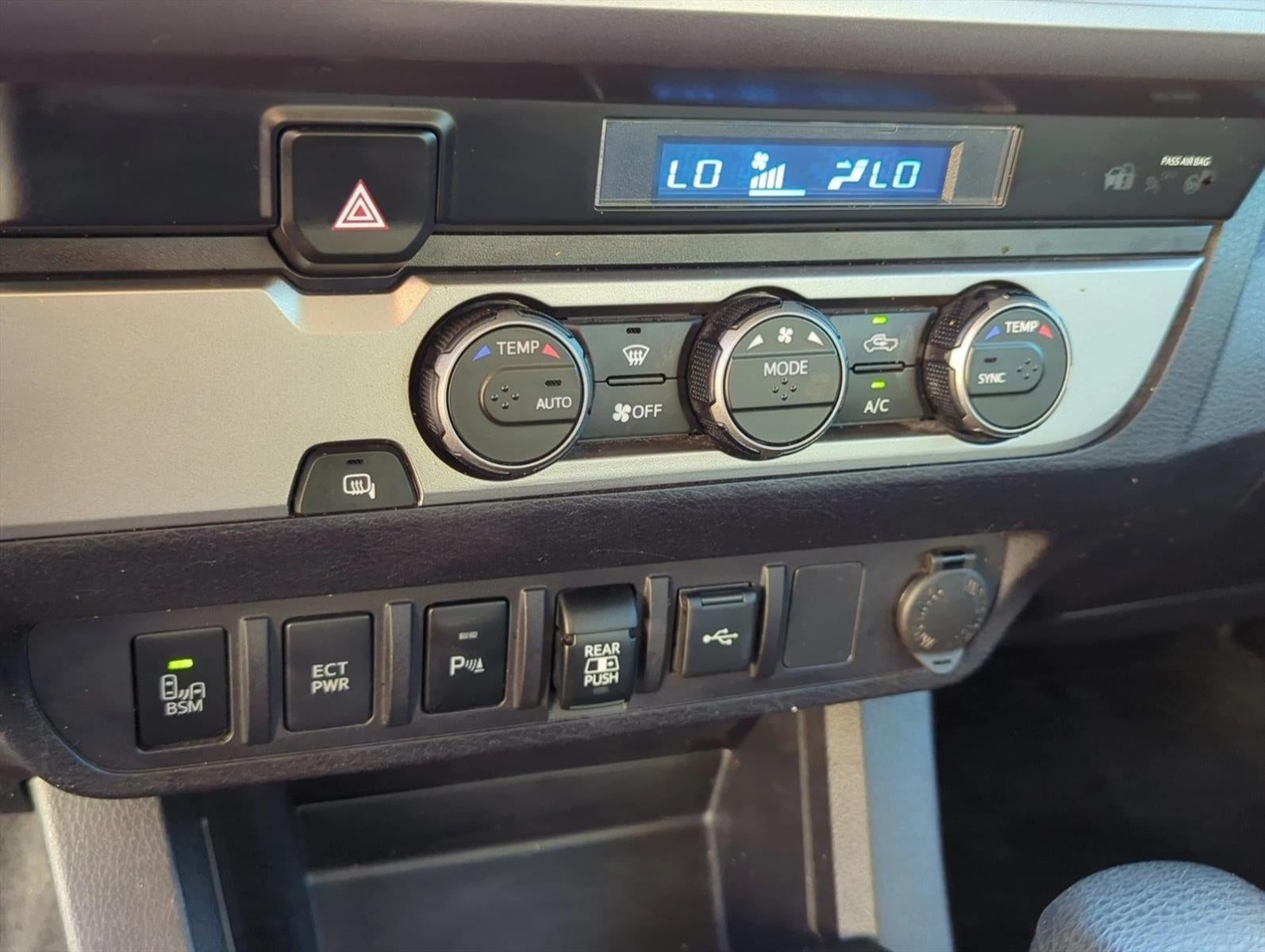 2022 Toyota Tacoma 2WD 2WD SR5 Double Cab 5' Bed V6 AT (GS)