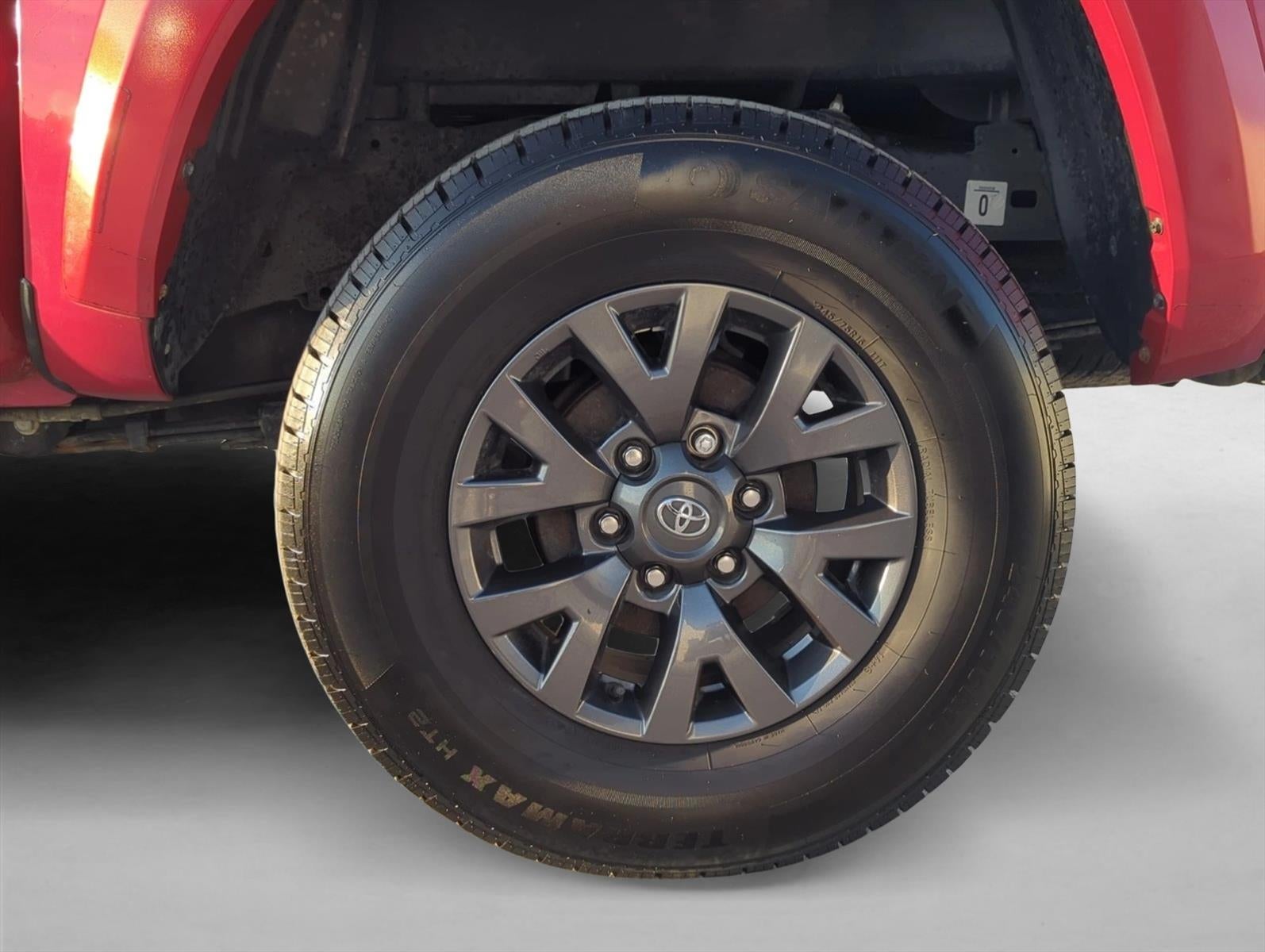 2022 Toyota Tacoma 2WD 2WD SR5 Double Cab 5' Bed V6 AT (GS)