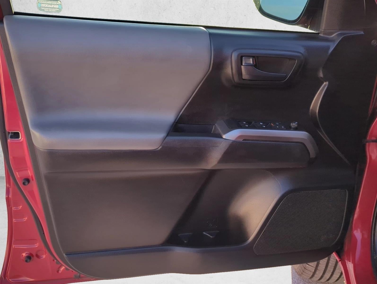 2022 Toyota Tacoma 2WD 2WD SR5 Double Cab 5' Bed V6 AT (GS)