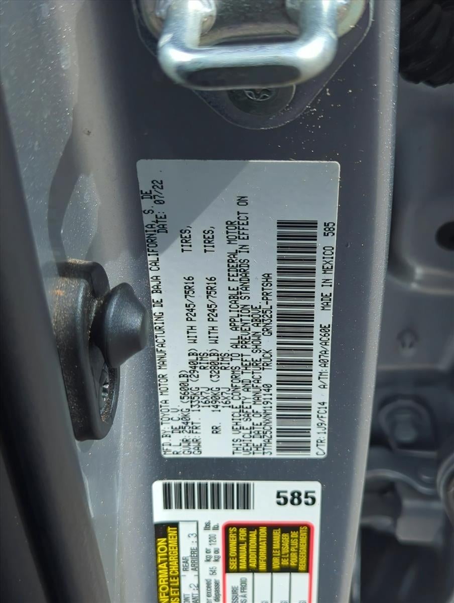 2022 Toyota Tacoma 2WD 2WD SR5 Double Cab 5' Bed V6 AT (GS)