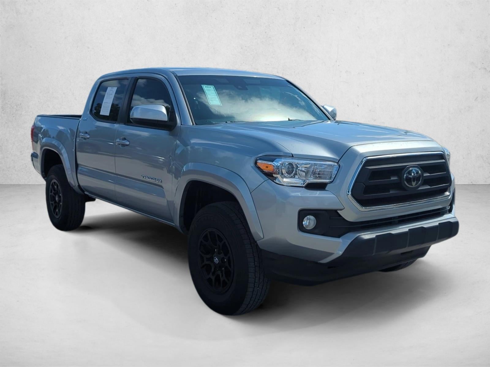 2022 Toyota Tacoma 2WD 2WD SR5 Double Cab 5' Bed V6 AT (GS)