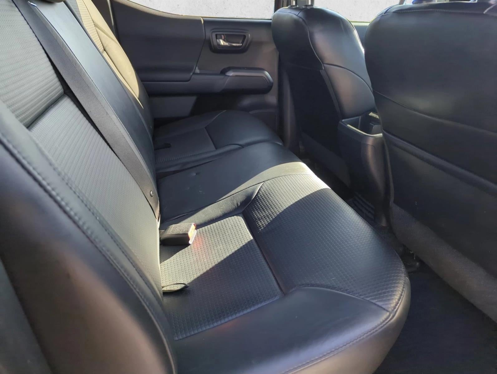 2018 Toyota Tacoma TRD Sport Double Cab 5' Bed V6 4x4 AT (Natl)