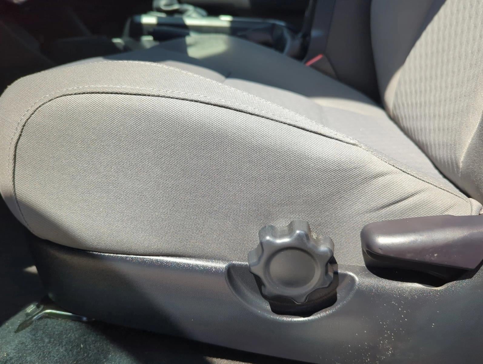 2023 Toyota Tacoma 4WD 4WD SR Double Cab 5' Bed V6 AT (GS)