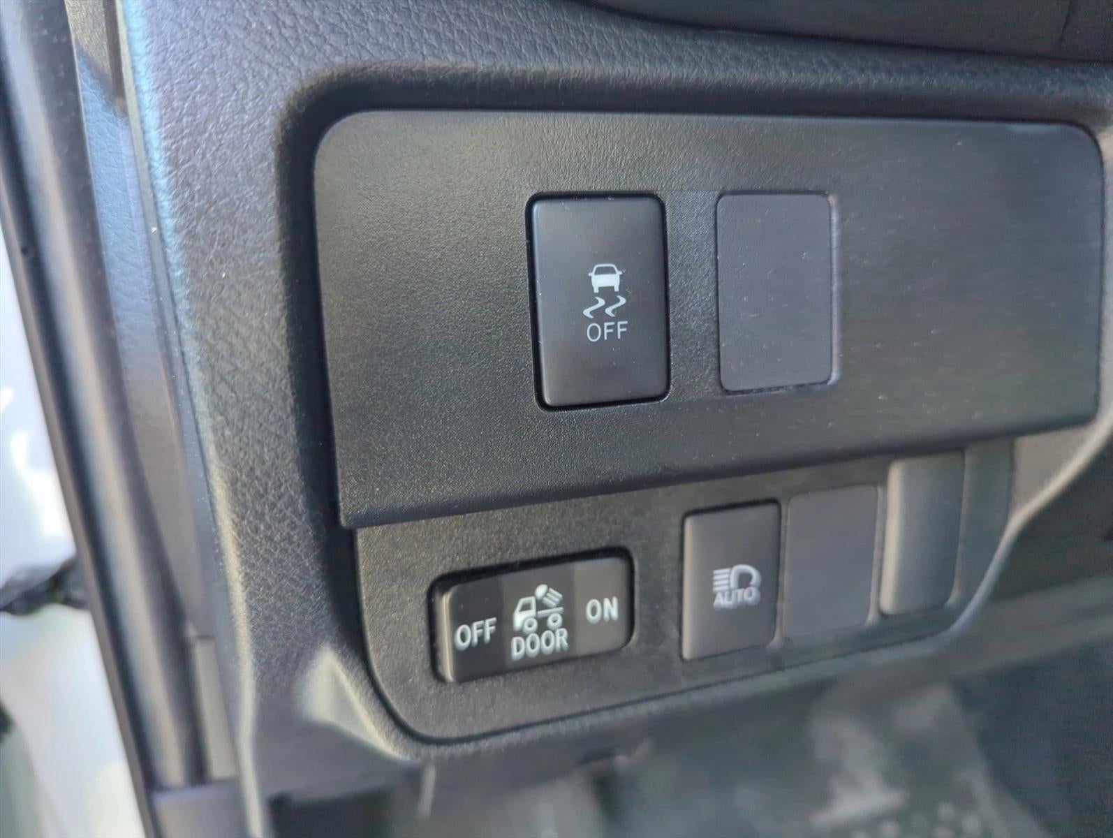 2023 Toyota Tacoma 4WD 4WD SR Double Cab 5' Bed V6 AT (GS)