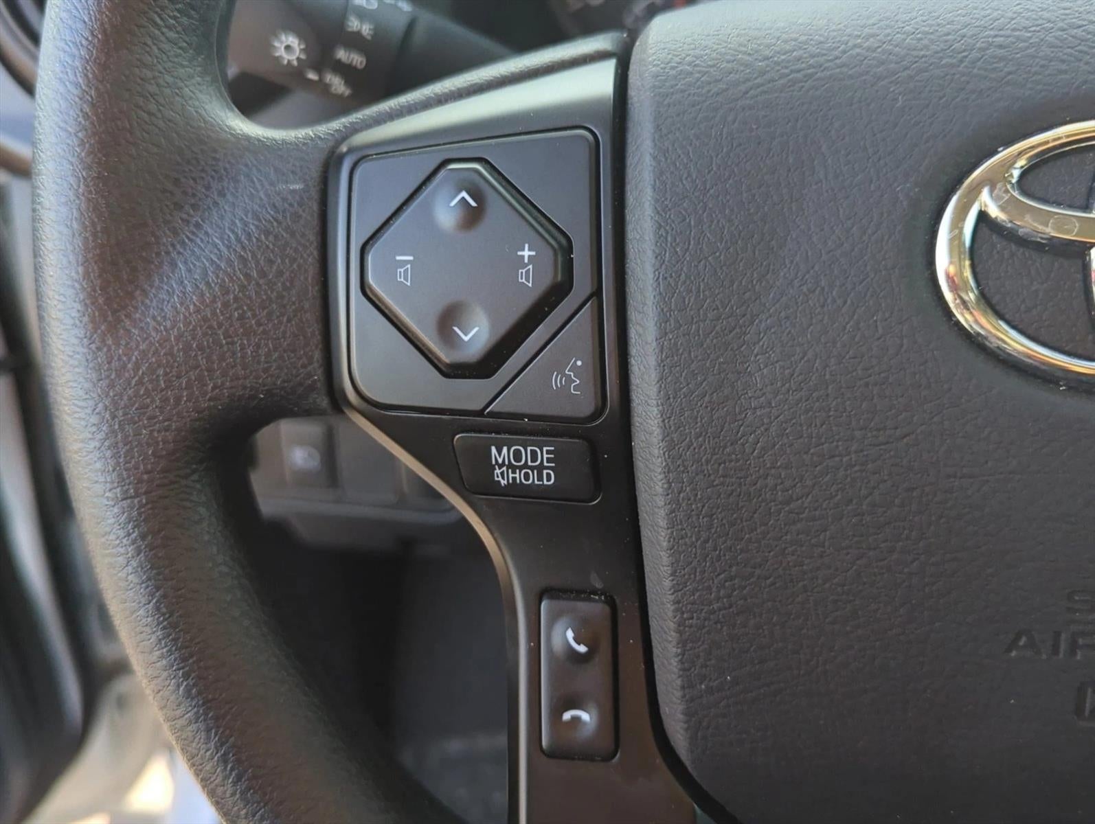 2023 Toyota Tacoma 4WD 4WD SR Double Cab 5' Bed V6 AT (GS)