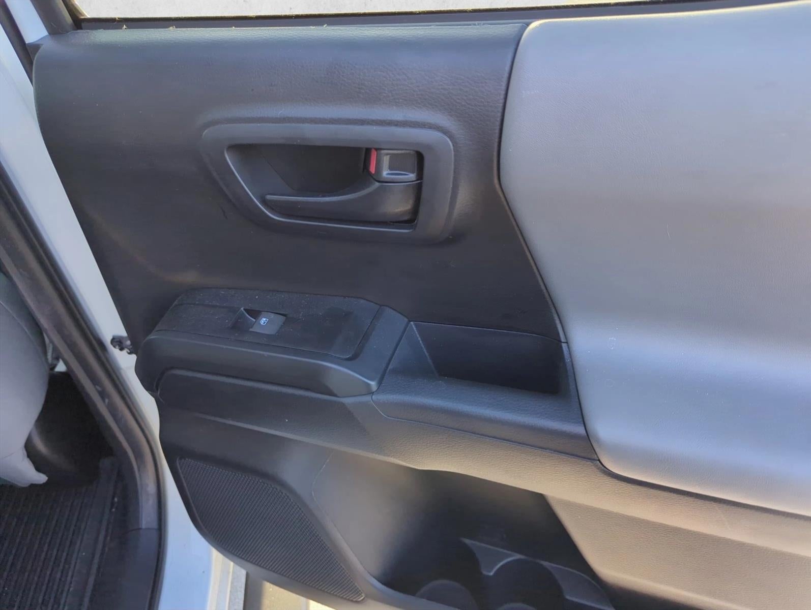 2023 Toyota Tacoma 4WD 4WD SR Double Cab 5' Bed V6 AT (GS)