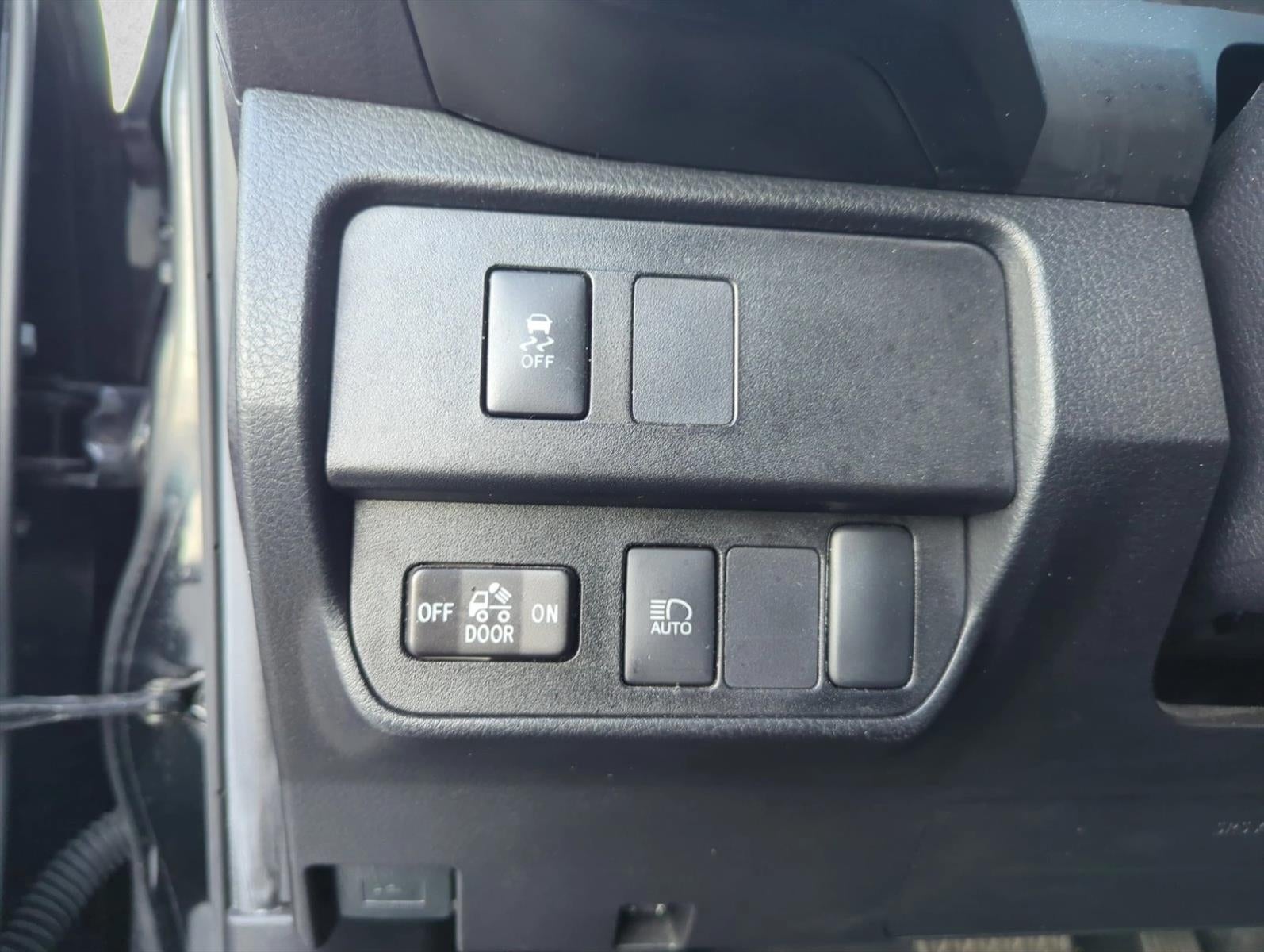 2023 Toyota Tacoma 4WD 4WD SR Double Cab 5' Bed V6 AT (GS)
