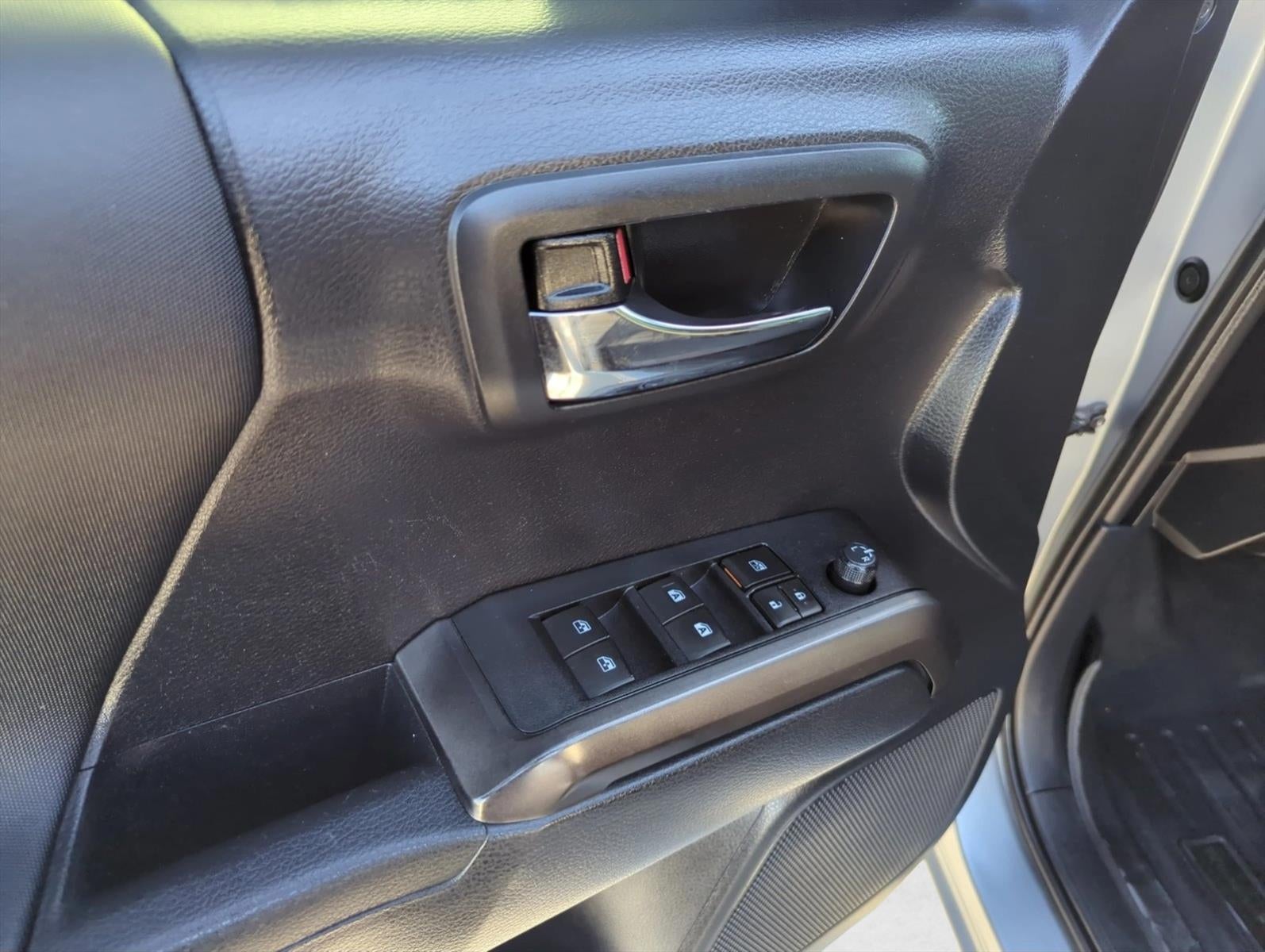 2019 Toyota Tacoma 4WD 4WD TRD Sport Double Cab 5' Bed V6 AT (Natl)