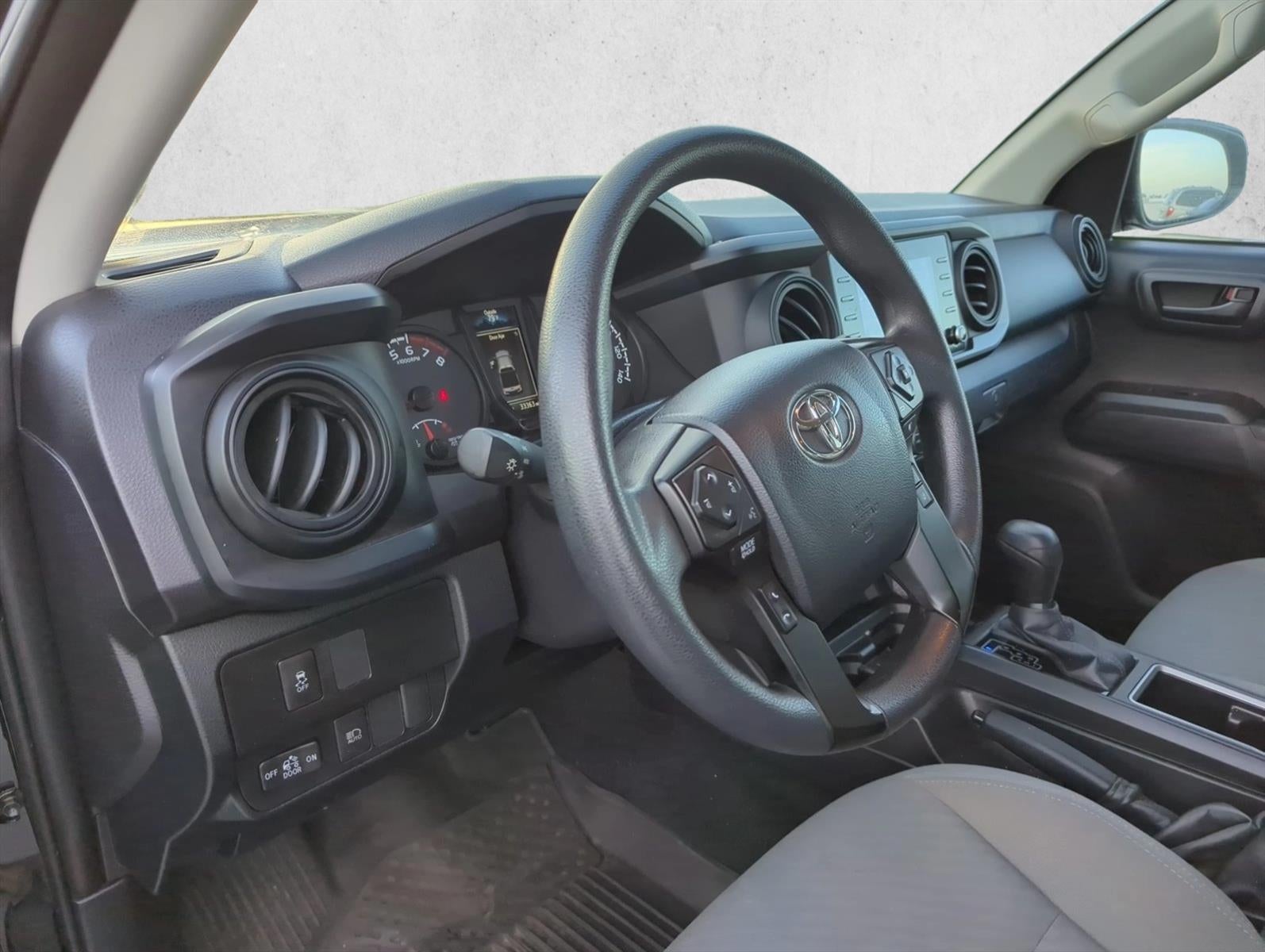 2023 Toyota Tacoma 4WD 4WD SR Double Cab 5' Bed V6 AT (Natl)