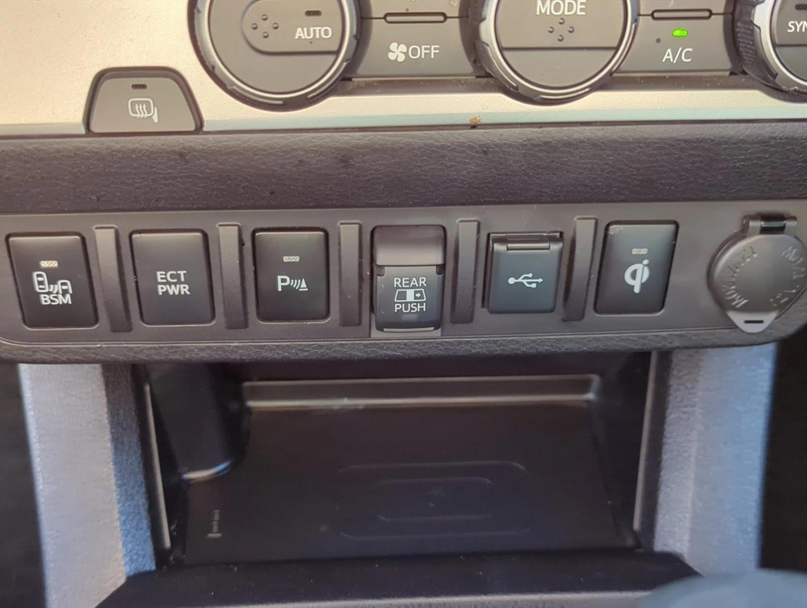 2023 Toyota Tacoma 2WD 2WD Limited Double Cab 5' Bed V6 AT (Natl)