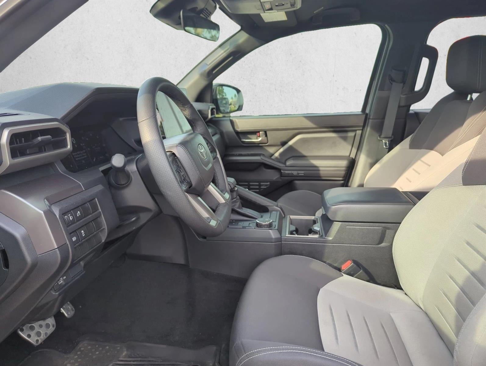 2025 Toyota Tacoma 2WD 2WD TRD Sport Double Cab 5' Bed AT (Natl)