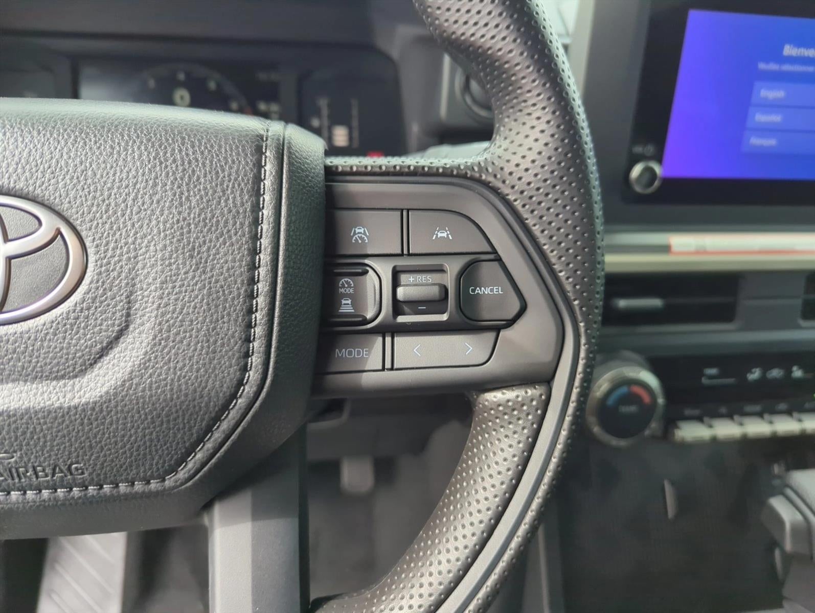 2026 Toyota Tacoma 2WD 2WD SR5 Double Cab 5' Bed AT (SE)
