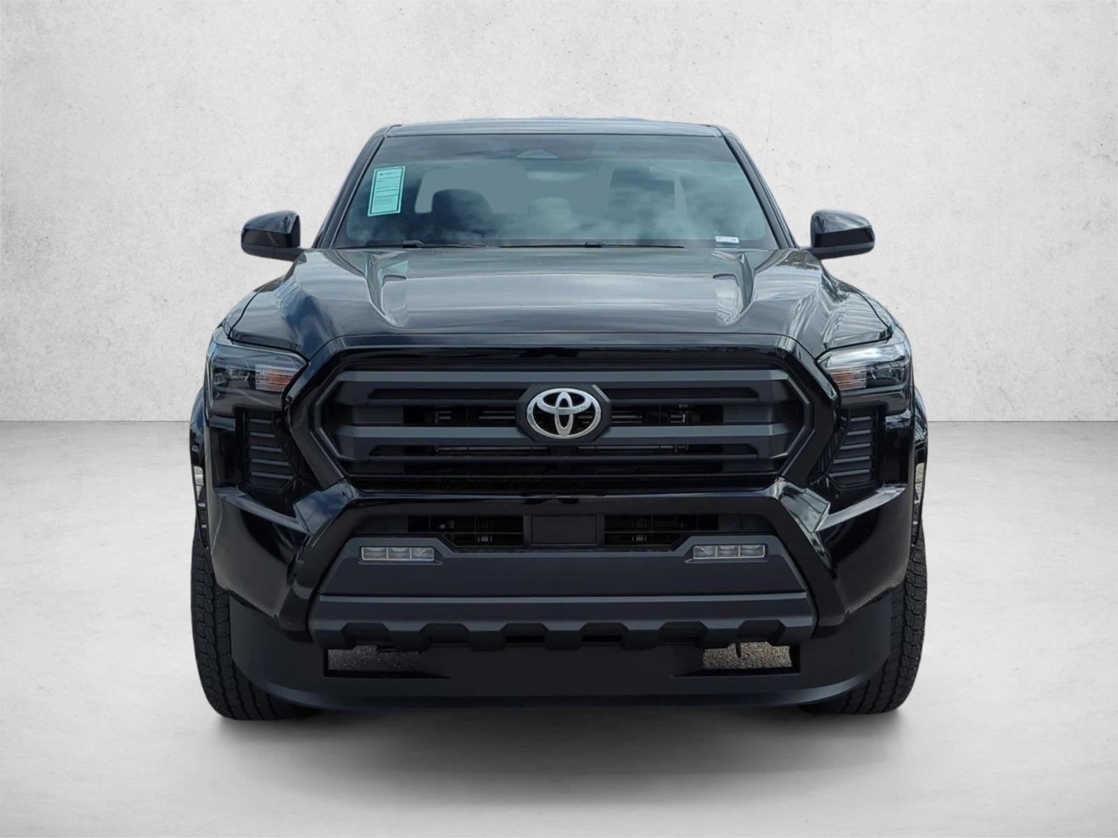 2026 Toyota Tacoma 2WD 2WD SR5 Double Cab 5' Bed AT (SE)