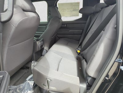 2026 Toyota Tacoma 2WD 2WD SR5 Double Cab 5' Bed AT (SE)