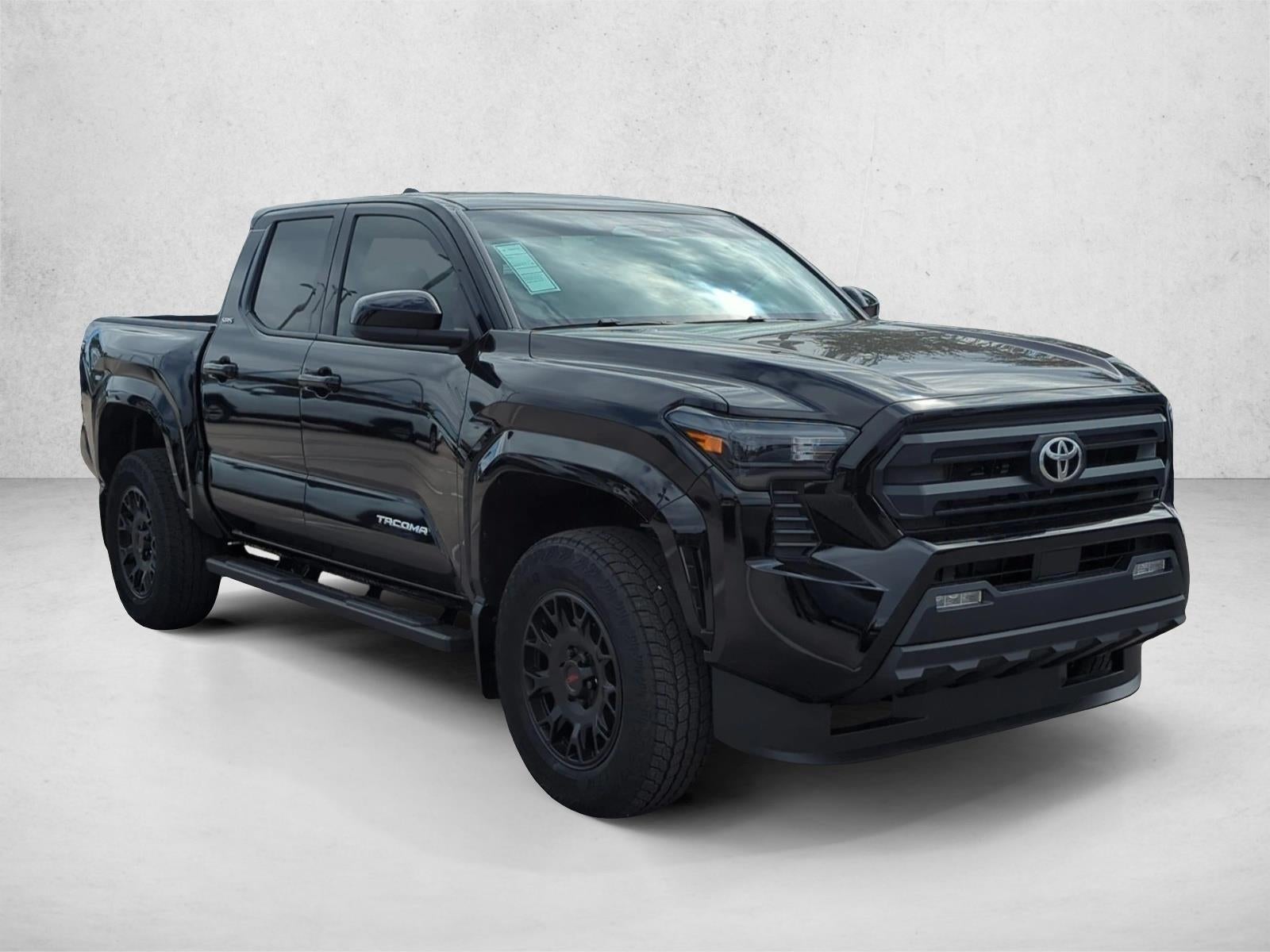 2026 Toyota Tacoma 2WD 2WD SR5 Double Cab 5' Bed AT (SE)