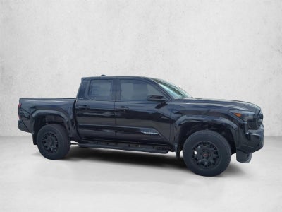 2026 Toyota Tacoma 2WD 2WD SR5 Double Cab 5' Bed AT (SE)