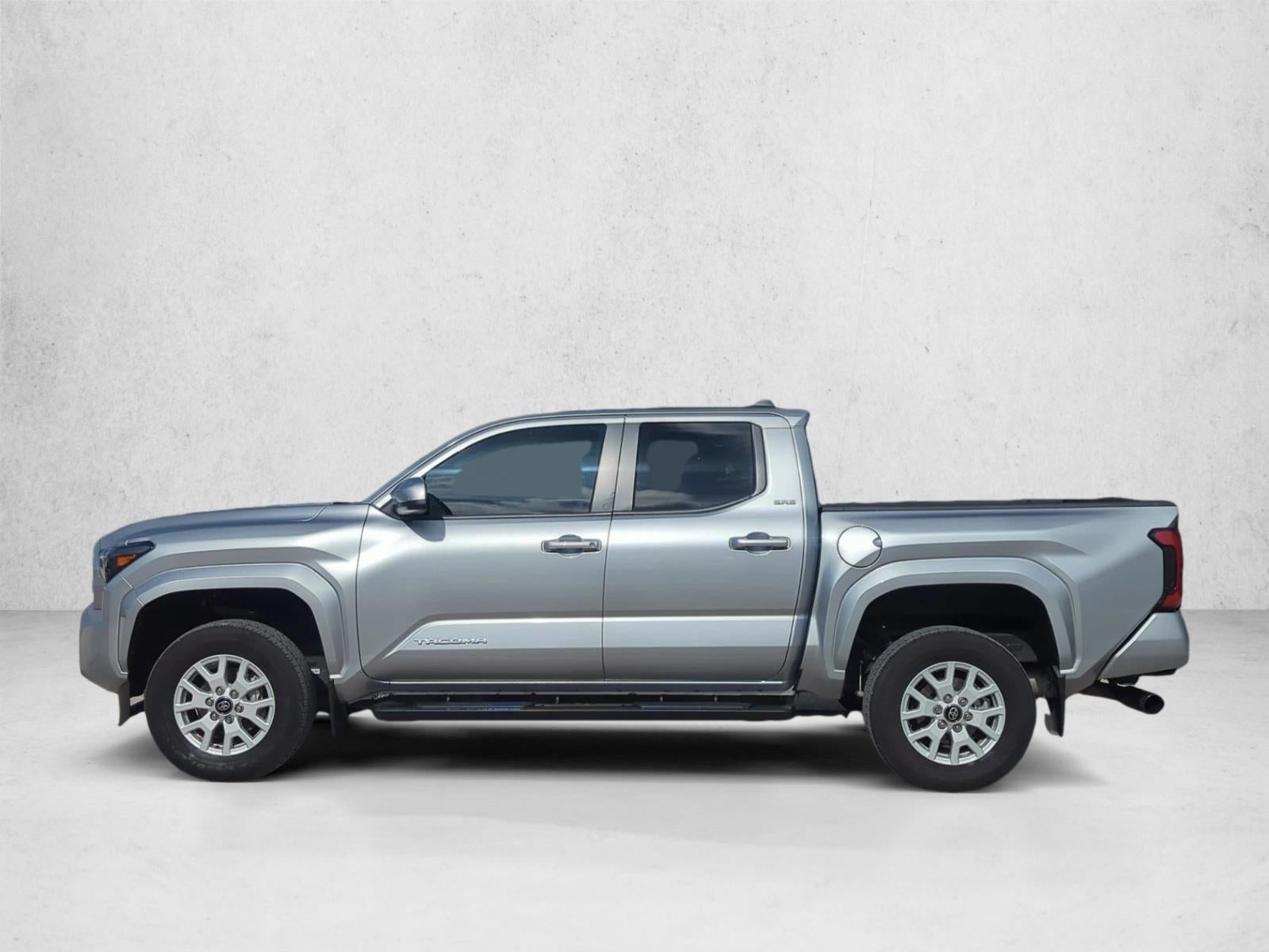 2024 Toyota Tacoma 2WD 2WD SR5 Double Cab 5' Bed AT (SE)