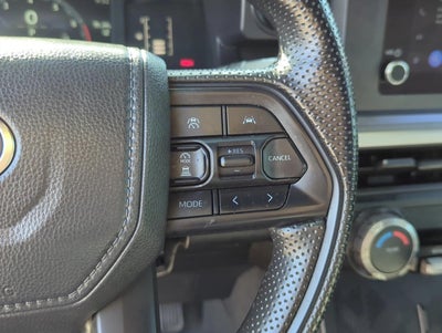 2025 Toyota Tacoma 2WD 2WD SR5 Double Cab 5' Bed AT (SE)