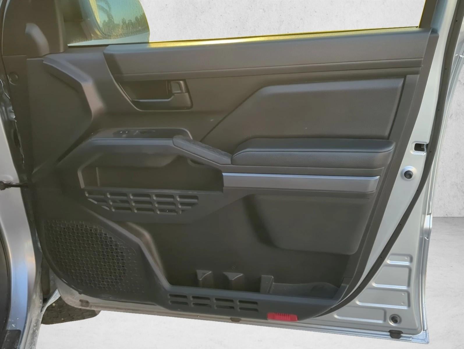 2024 Toyota Tacoma 2WD 2WD SR5 Double Cab 5' Bed AT (Natl)