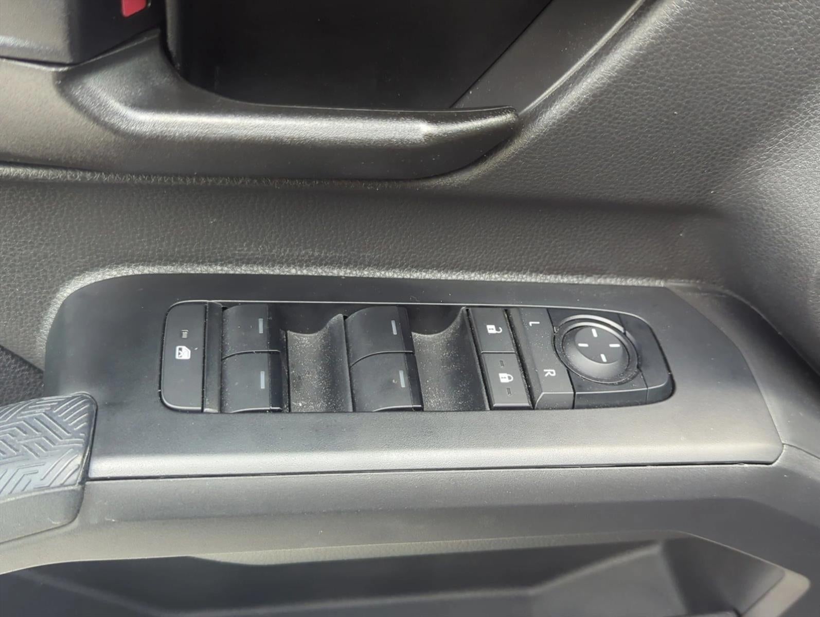 2024 Toyota Tacoma 2WD 2WD SR5 Double Cab 5' Bed AT (Natl)