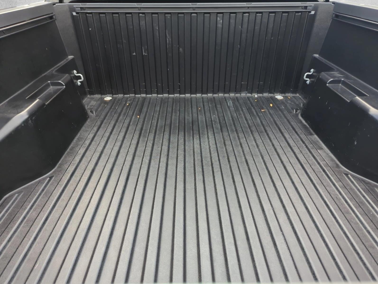 2025 Toyota Tacoma 2WD 2WD SR5 Double Cab 5' Bed AT (Natl)