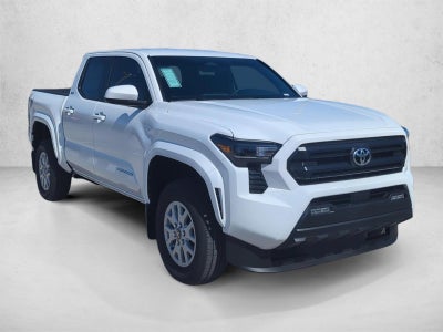 2026 Toyota Tacoma 2WD 2WD SR5 Double Cab 5' Bed AT (SE)