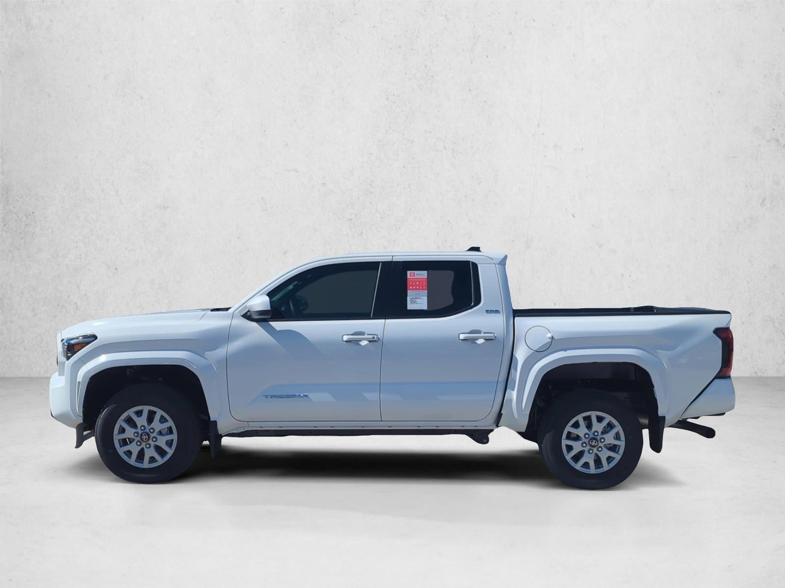 2026 Toyota Tacoma 2WD 2WD SR5 Double Cab 5' Bed AT (SE)