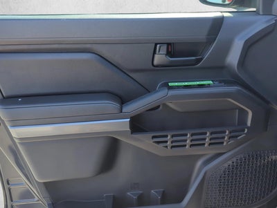 2026 Toyota Tacoma 2WD 2WD SR5 Double Cab 5' Bed AT (SE)