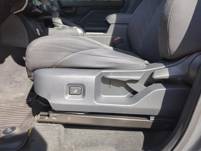2024 Toyota Tacoma 2WD 2WD SR5 Double Cab 5' Bed AT (Natl)