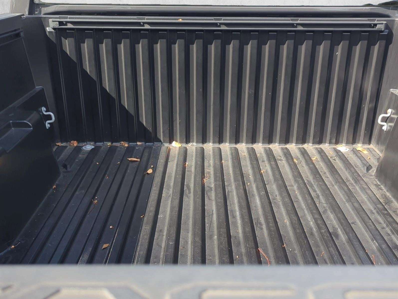 2024 Toyota Tacoma 2WD 2WD SR5 Double Cab 5' Bed AT (Natl)