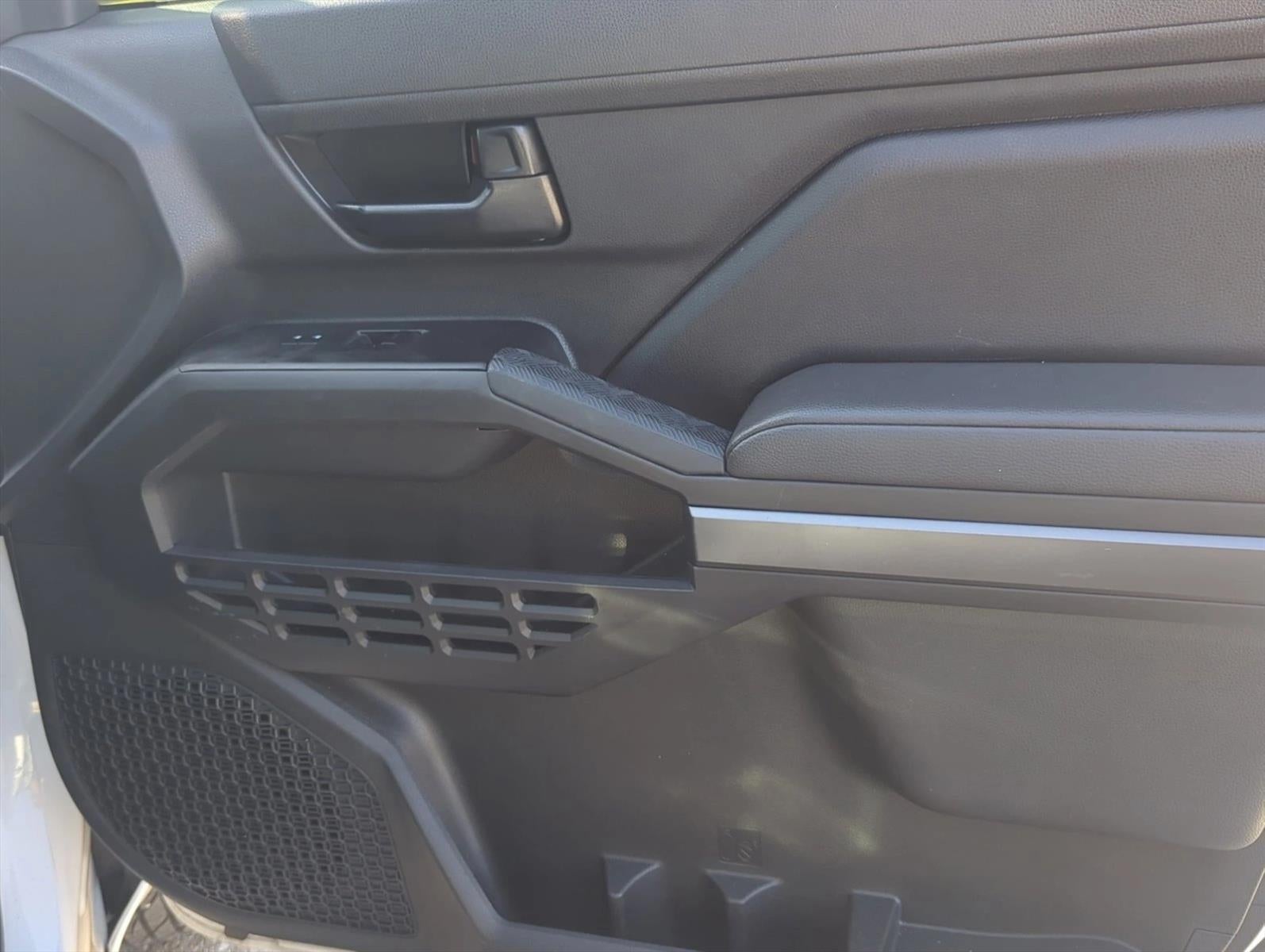 2024 Toyota Tacoma 2WD 2WD SR5 Double Cab 5' Bed AT (Natl)