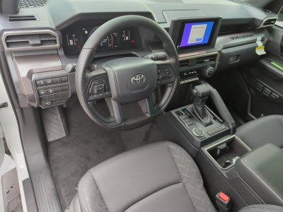 2024 Toyota Tacoma 2WD 2WD SR5 Double Cab 5' Bed AT (Natl)