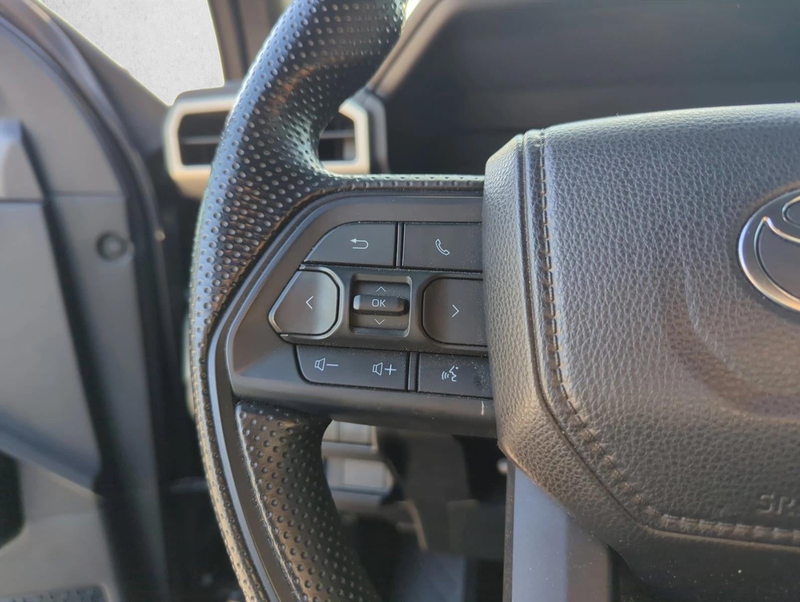 2024 Toyota Tacoma 2WD 2WD SR5 Double Cab 5' Bed AT (Natl)