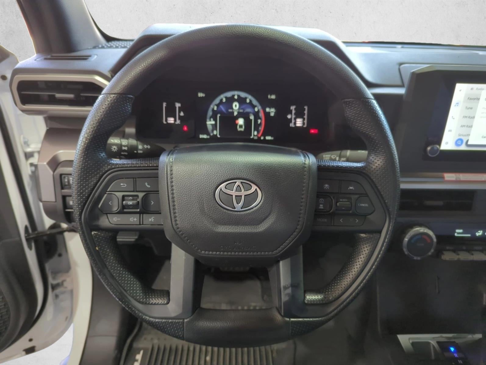 2025 Toyota Tacoma 2WD 2WD SR5 Double Cab 5' Bed AT (SE)