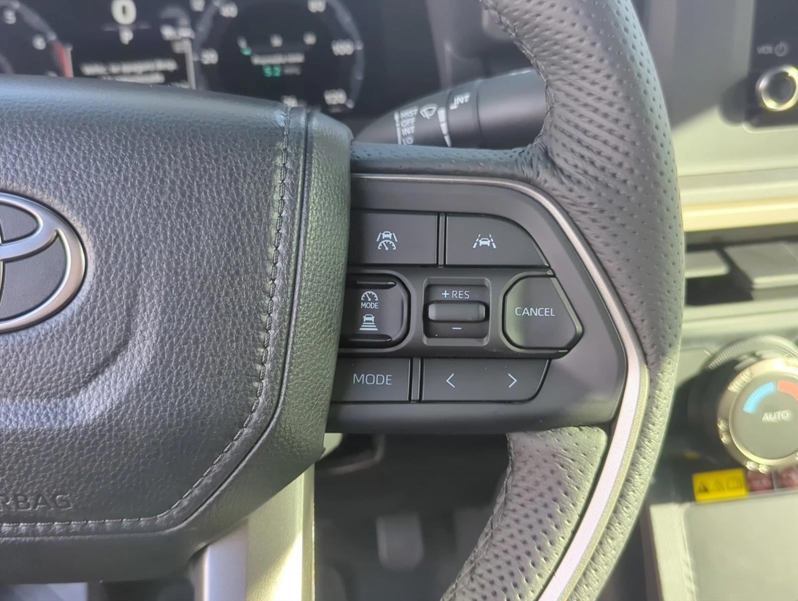 2025 Toyota Tacoma 4WD 4WD TRD Off Road Double Cab 5' Bed AT (Natl)