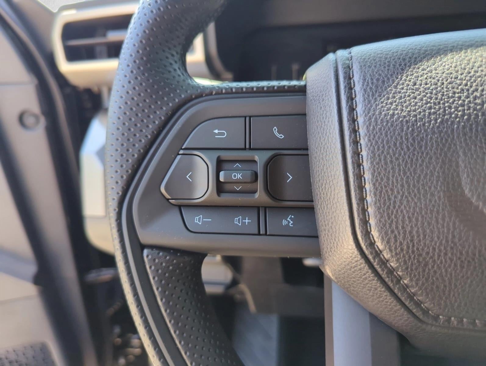 2026 Toyota Tacoma 4WD 4WD SR5 Double Cab 5' Bed AT (GS)