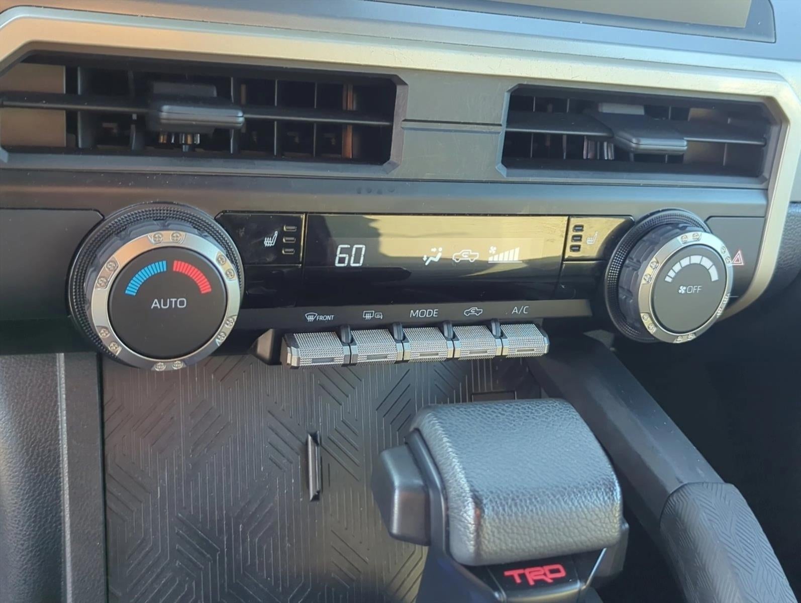 2024 Toyota Tacoma 4WD 4WD TRD Off Road Double Cab 5' Bed AT (Natl)