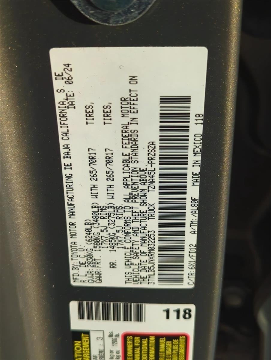 2024 Toyota Tacoma 4WD 4WD TRD Off Road Double Cab 5' Bed AT (Natl)