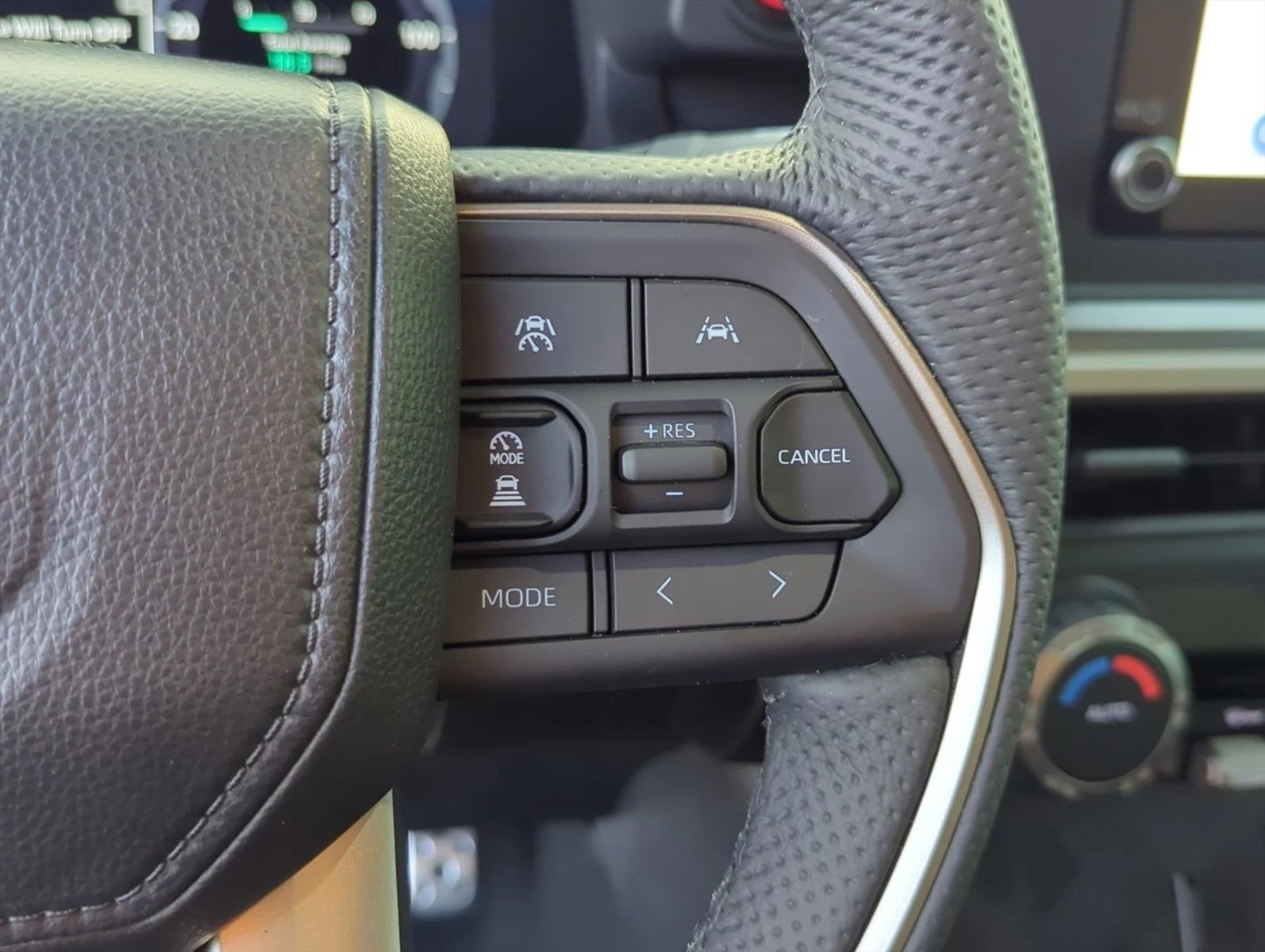 2026 Toyota Tacoma 4WD 4WD TRD Sport Double Cab 5' Bed AT (Natl)