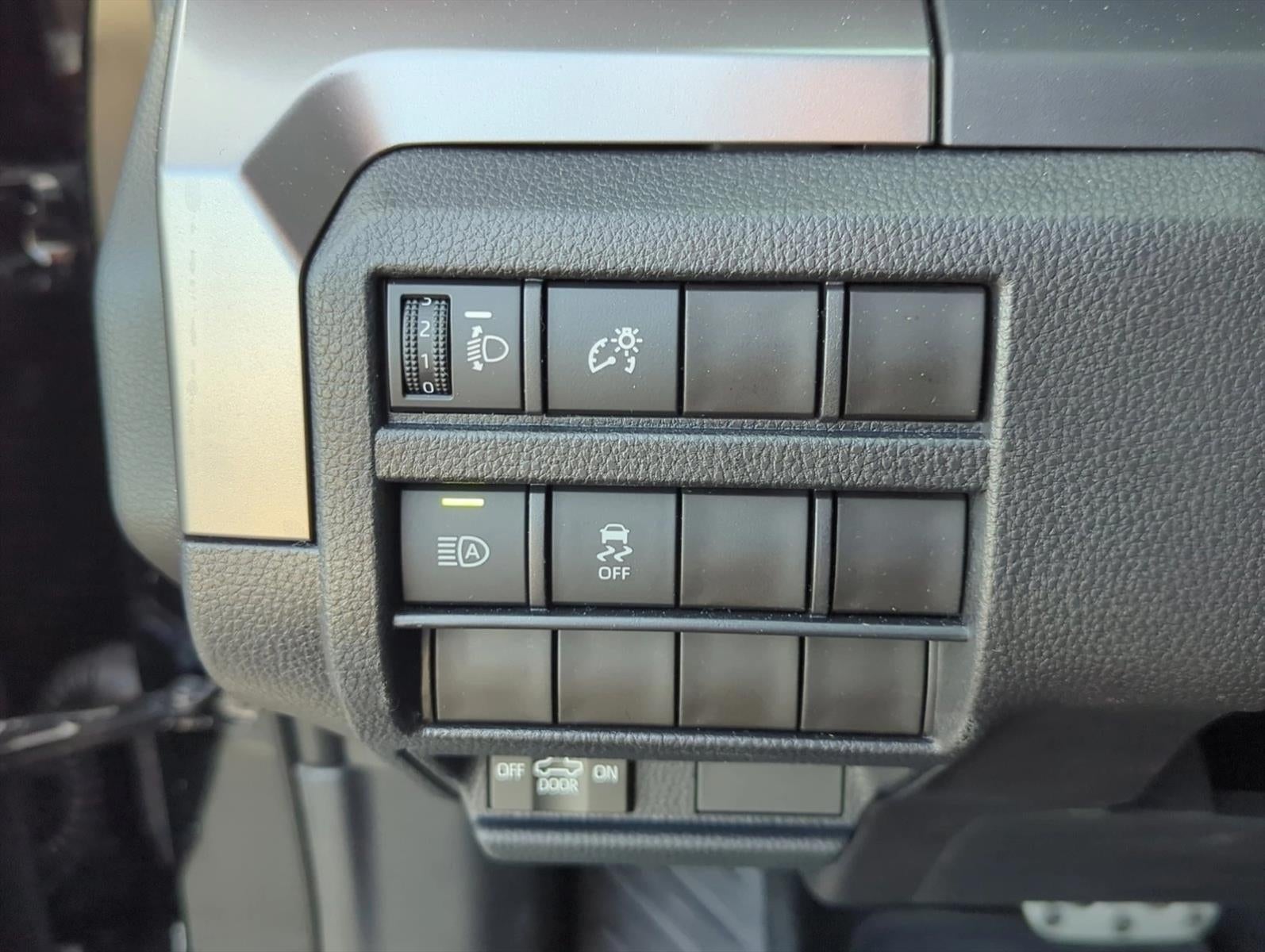 2026 Toyota Tacoma 4WD 4WD TRD Sport Double Cab 5' Bed AT (Natl)