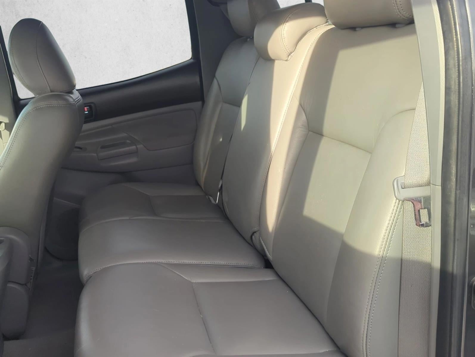 2011 Toyota Tacoma 4WD Double Cab Short Bed V6 Automatic (Natl)