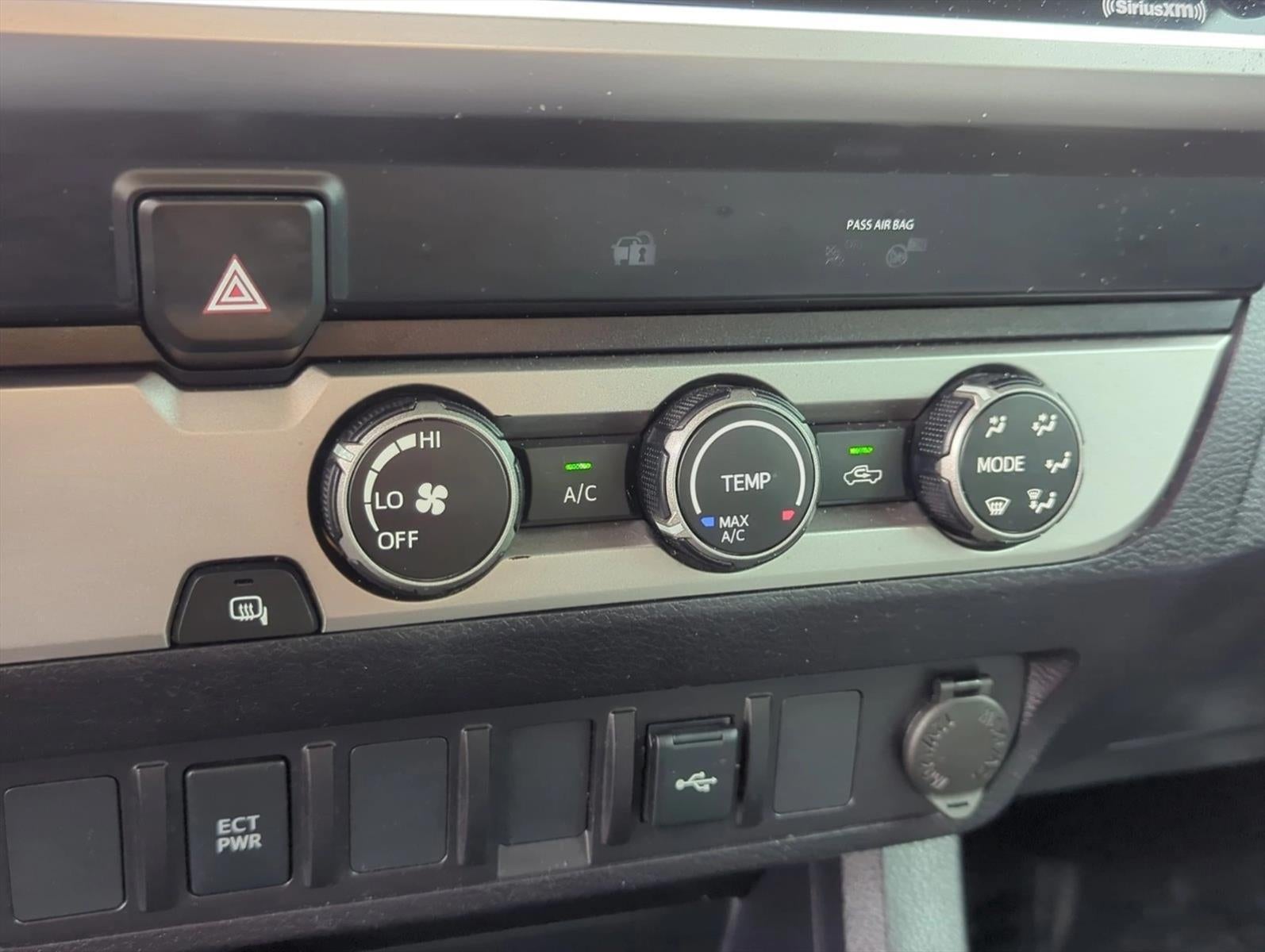 2022 Toyota Tacoma 2WD 2WD SR5 Double Cab 5' Bed I4 AT (SE)