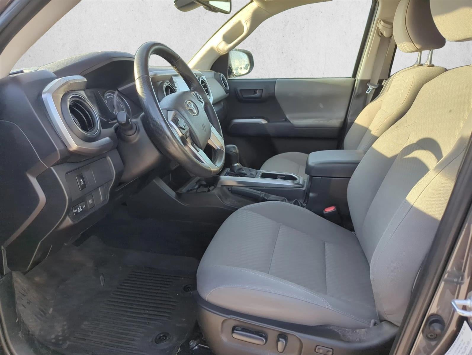 2023 Toyota Tacoma 2WD 2WD SR5 Double Cab 5' Bed V6 AT (GS)